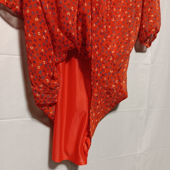 Old Navy EUC Women's Dress, Small, Red Orange Floral, Fully Lined, Bell Sleeve - Picture 7 of 8